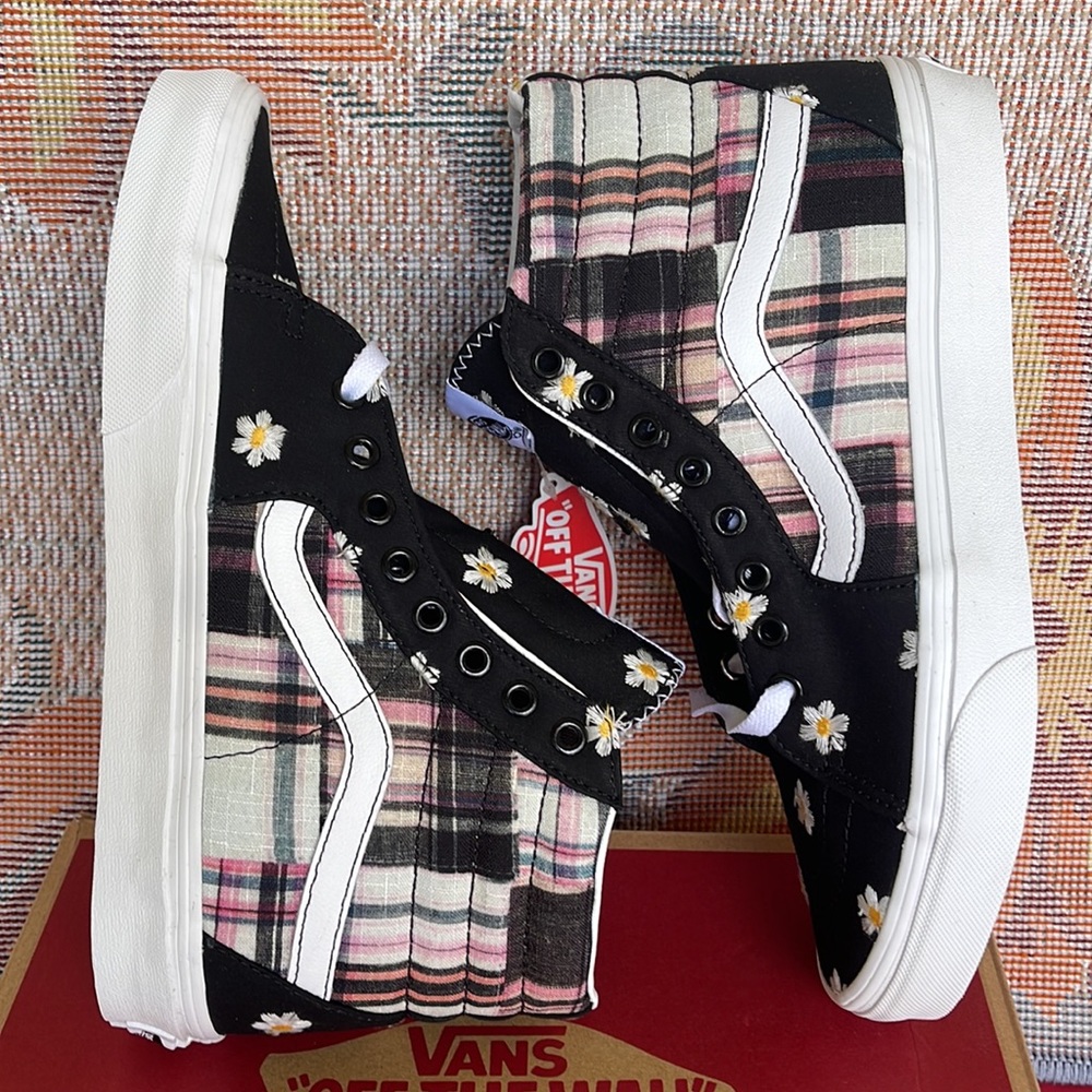 Vans WMNS Sk8-Hi
Floral Plaid Patchwork
VN0A7Q5NUUW
 sneakers - Picture 12 of 16